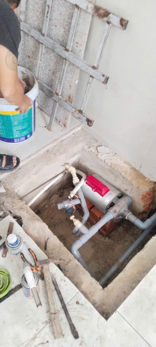 Sửa máy bơm nước quận 10